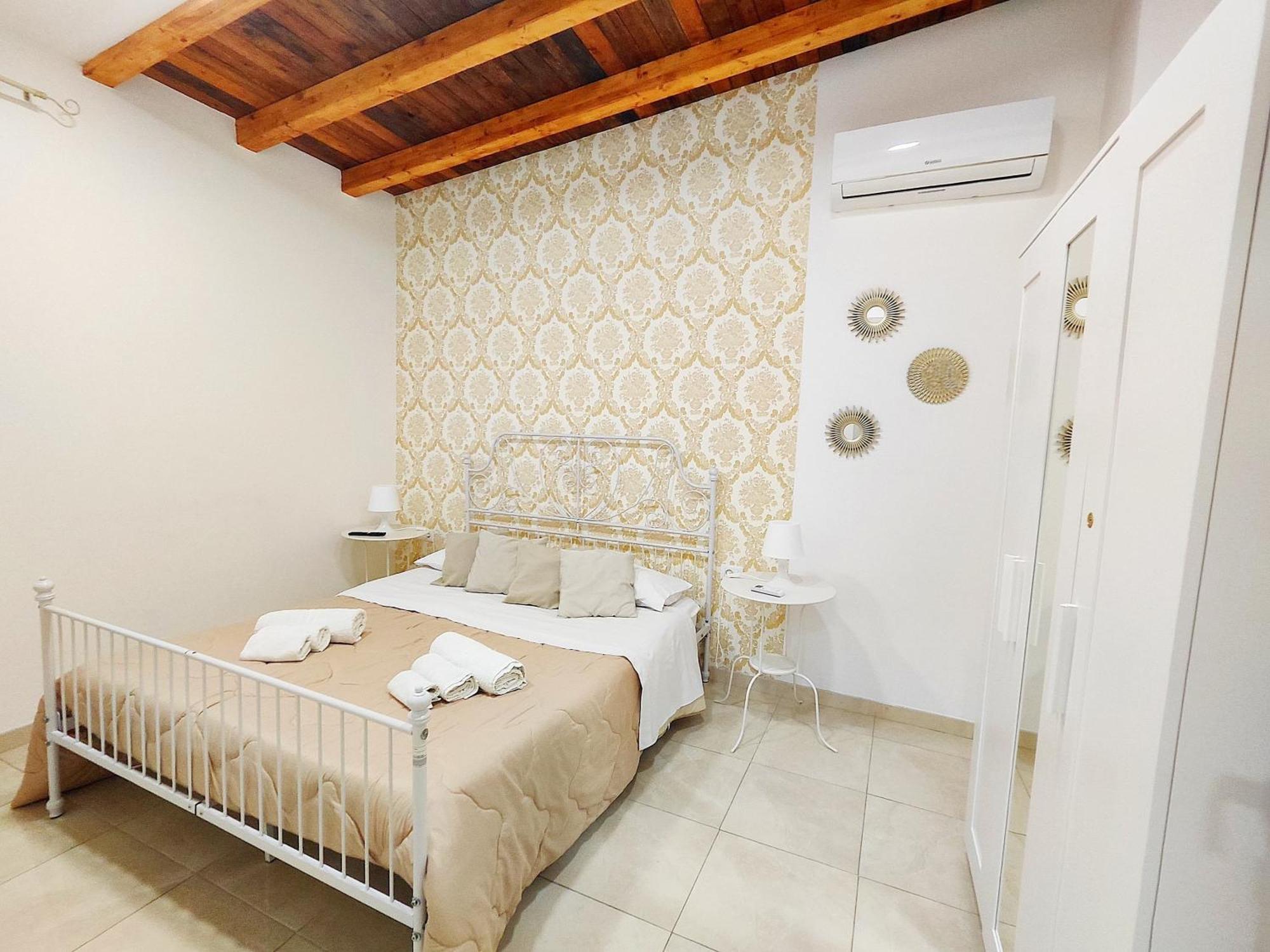 Dreams'S House Apartment Catania Bagian luar foto