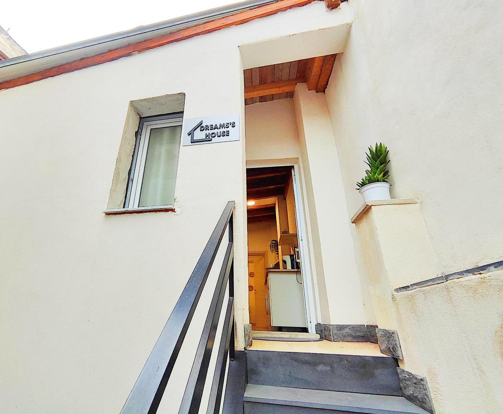 Dreams'S House Apartment Catania Bagian luar foto